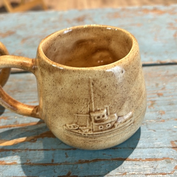 Vintage 1984 handmade Alaskan Design Pottery Mugs (2) - Picture 5 of 9